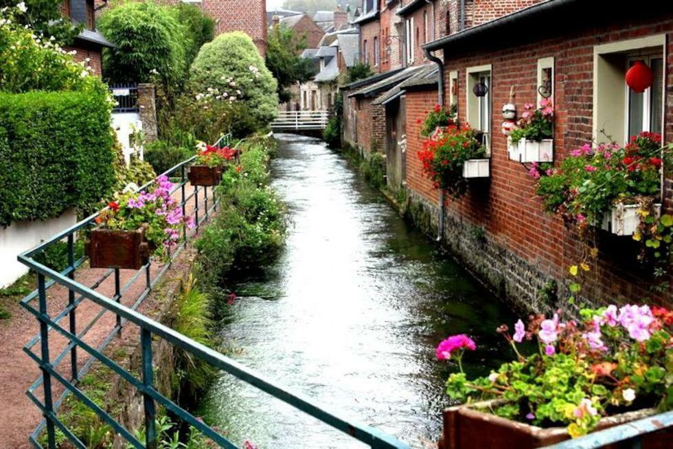 Le Clos Saint Vincent Manneville-es-Plains Екстер'єр фото